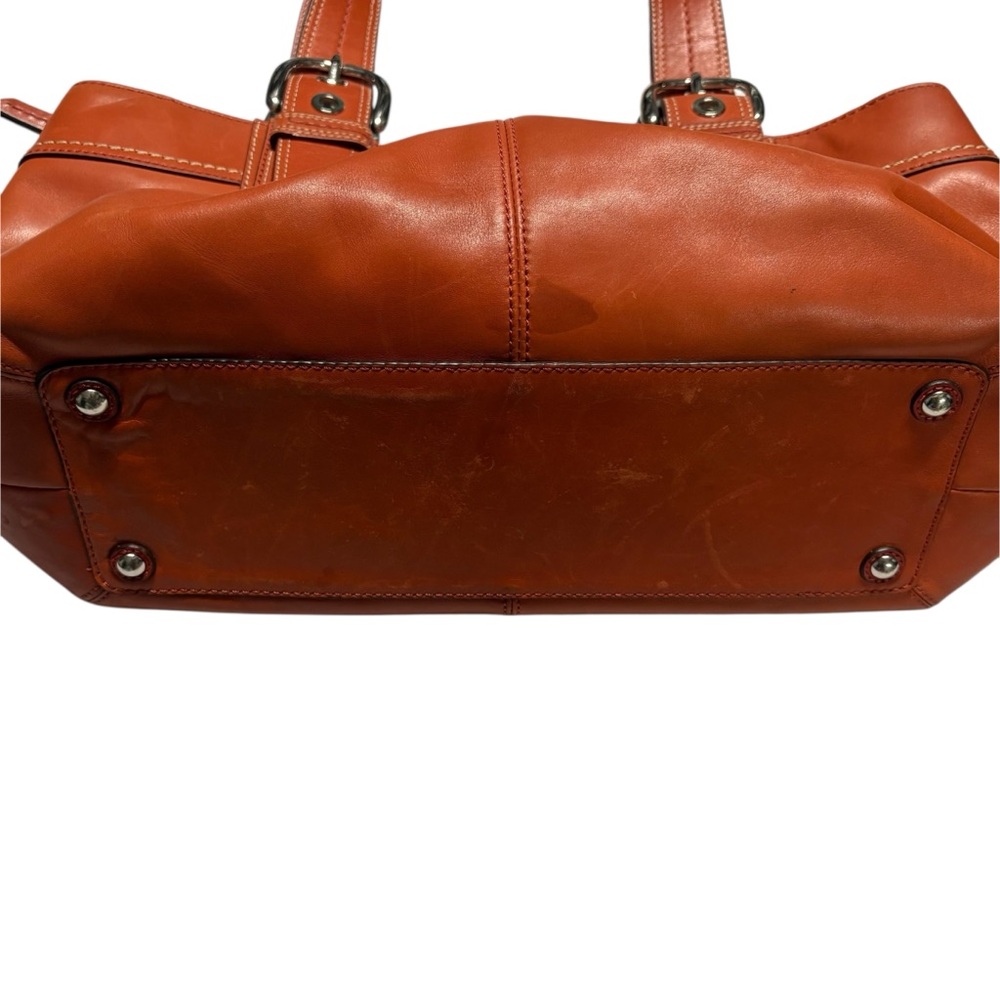 Coach vintage Soho purse Buckle Shoulder Bag pleated orange Leather zip top - Picture 4 of 5